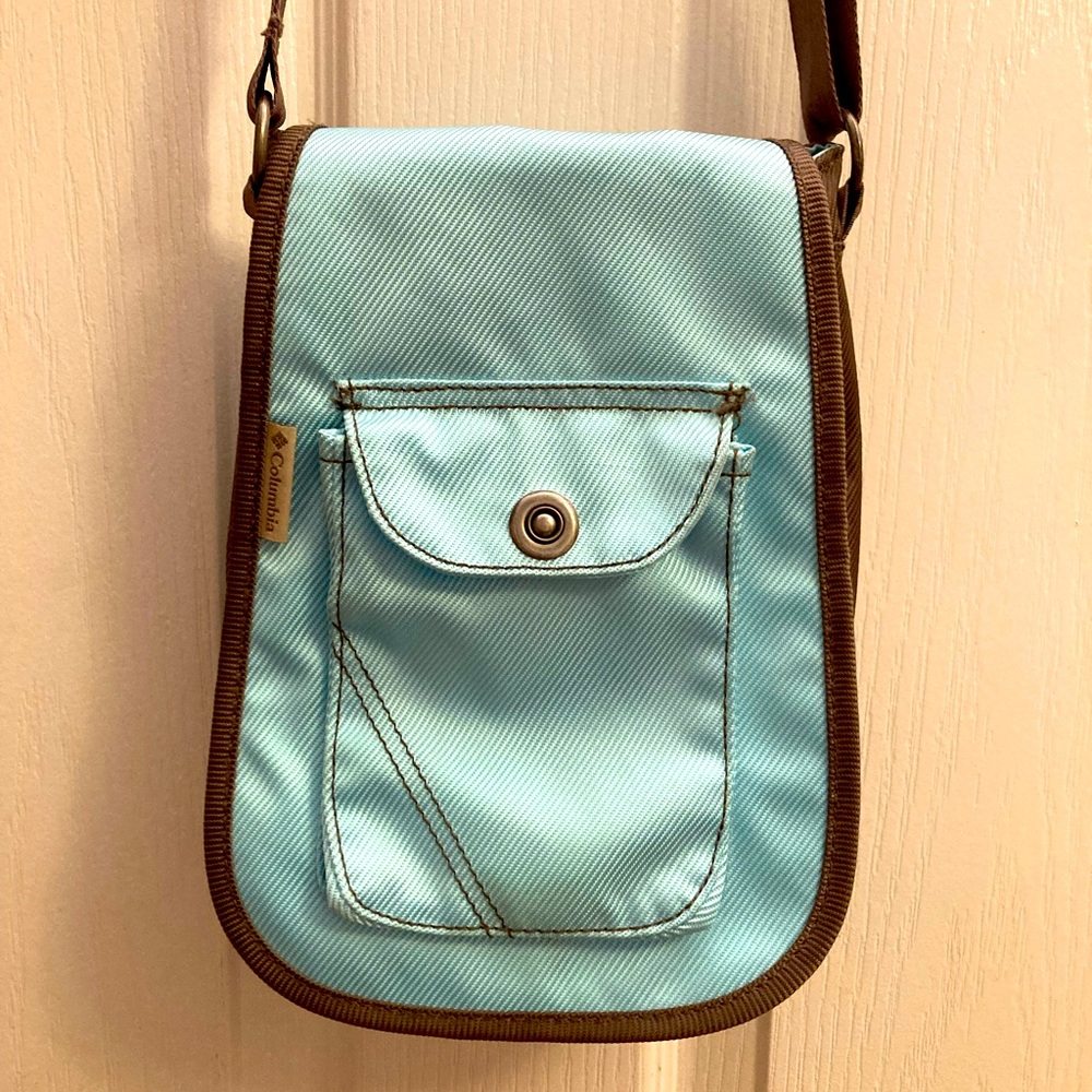 Columbia Brand Cross Body Bag. For Travel or Around Town.
